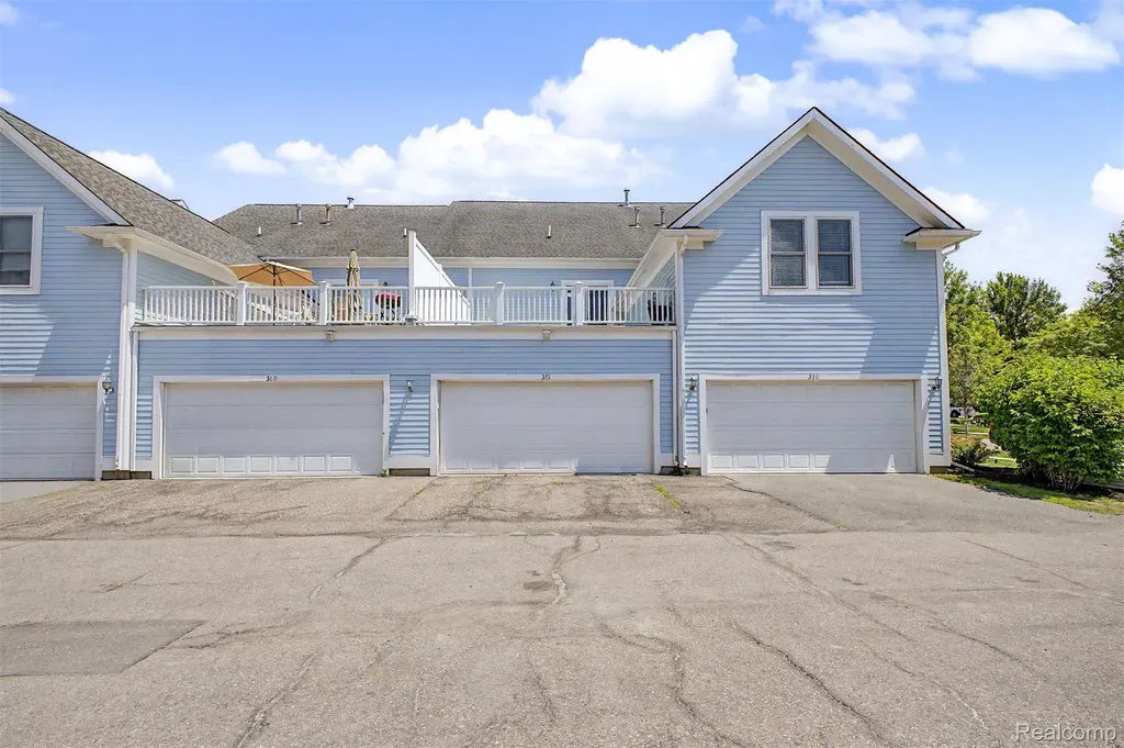 370 Roosevelt Street Canton Charter Township MI 48188
