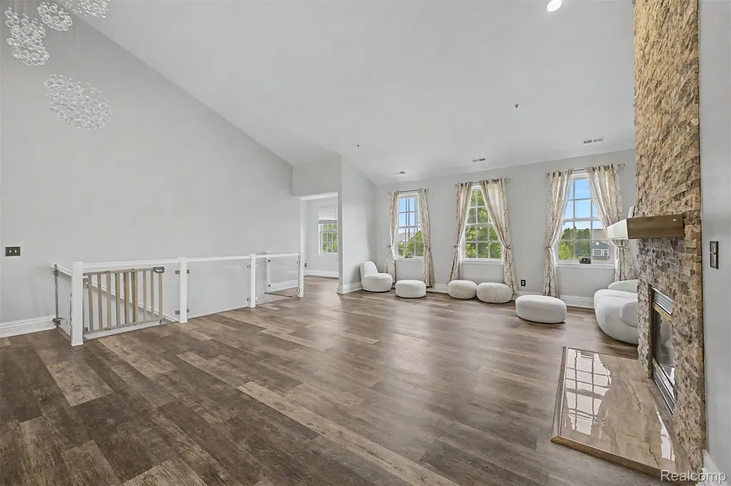 370 Roosevelt Street Canton Charter Township MI 48188