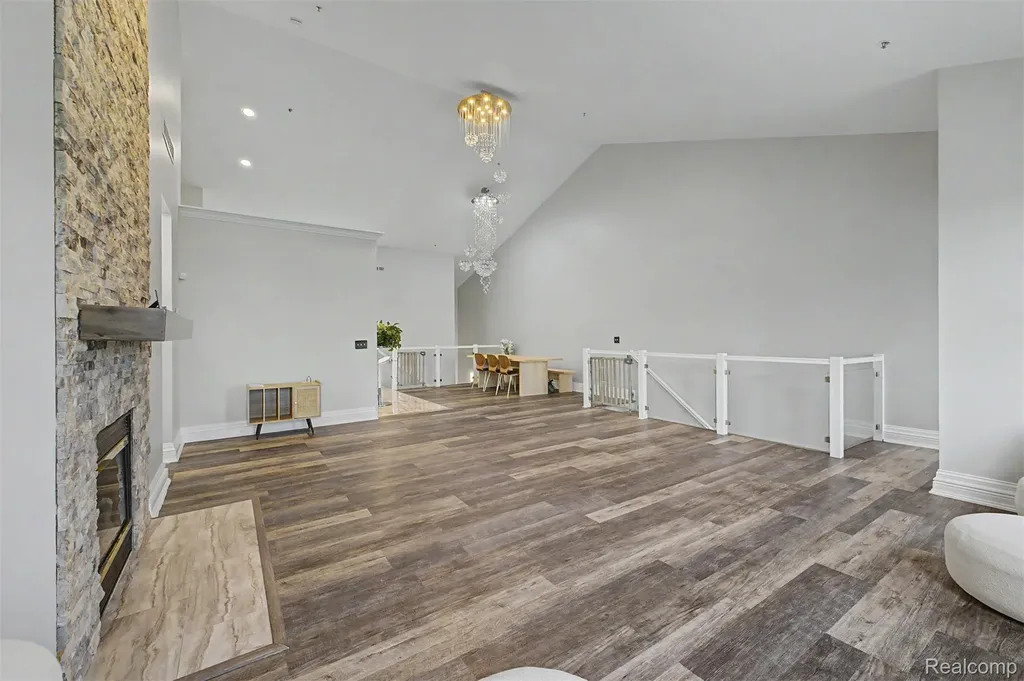 370 Roosevelt Street Canton Charter Township MI 48188