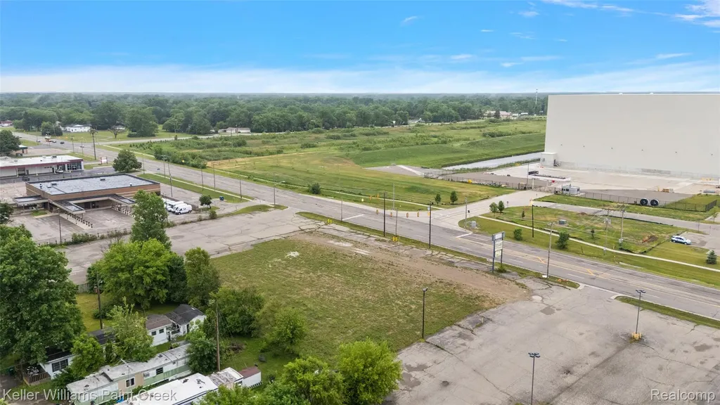 4403 Davison Road Burton City MI 48509