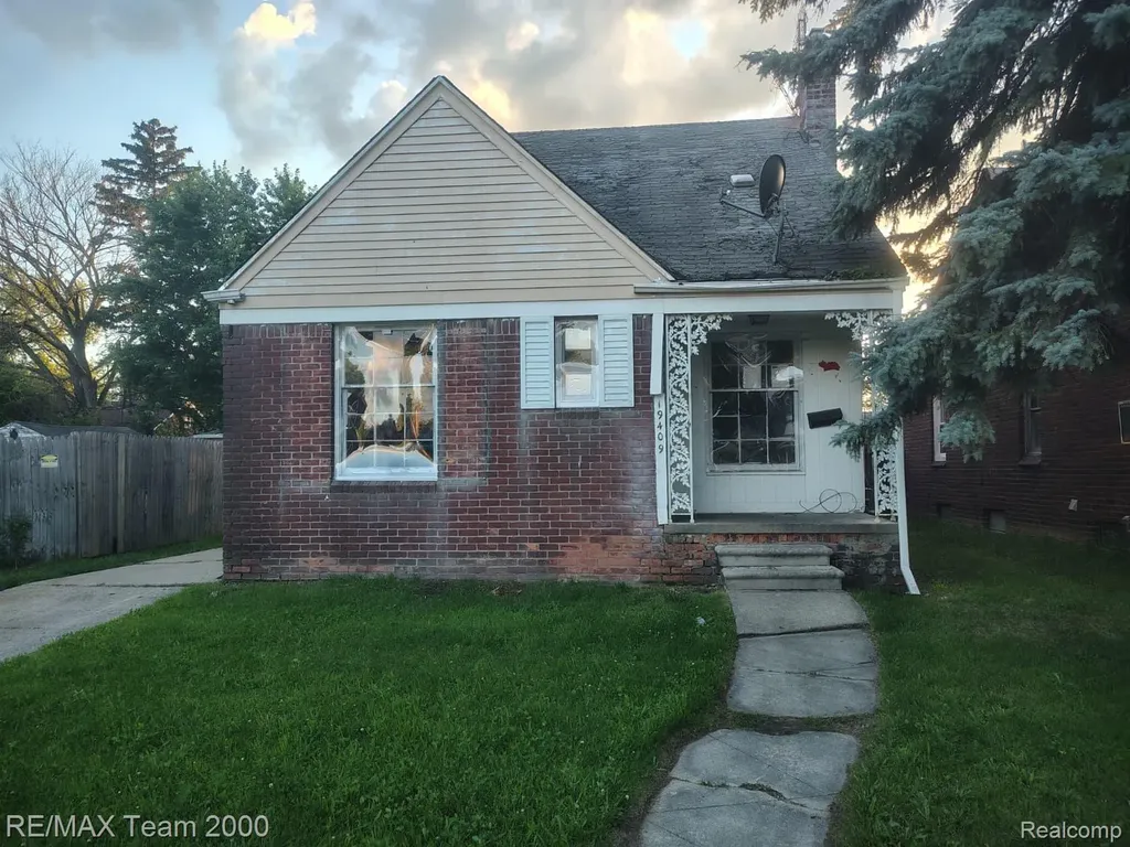 19409 Goulburn Street Detroit City MI 48205