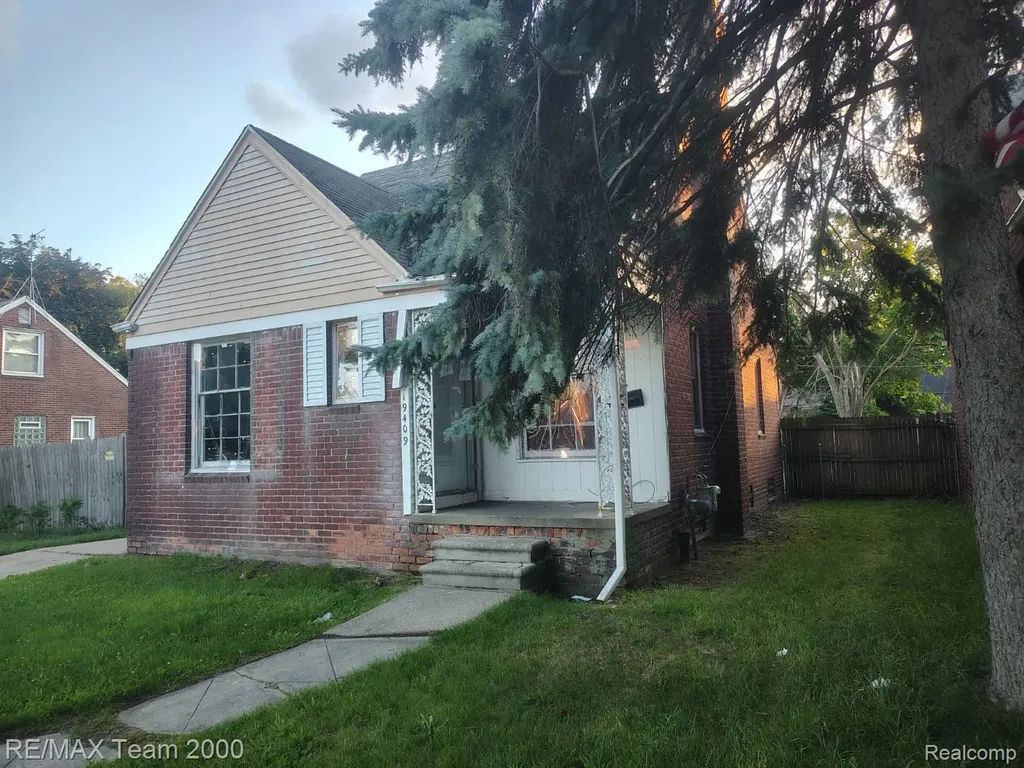 19409 Goulburn Street Detroit City MI 48205
