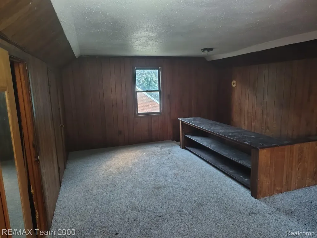 19409 Goulburn Street Detroit City MI 48205