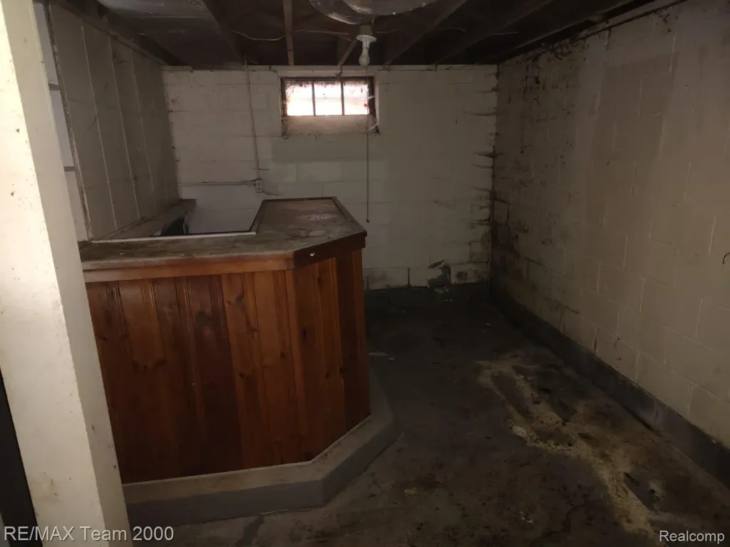 19409 Goulburn Street Detroit City MI 48205
