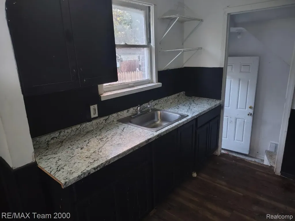 19409 Goulburn Street Detroit City MI 48205