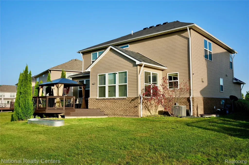 58180 Jonagold Lane Lyon Charter Township MI 48165
