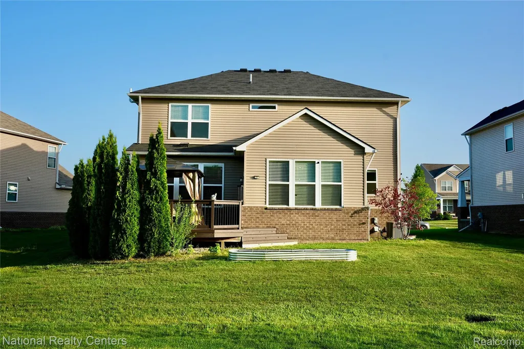 58180 Jonagold Lane Lyon Charter Township MI 48165