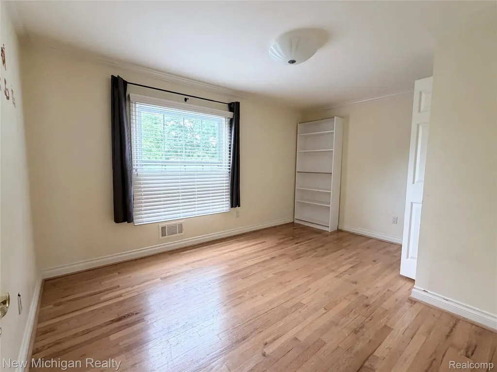 5937 Red Coat Lane West Bloomfield Charter Township MI 48322