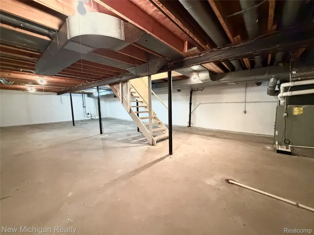 5937 Red Coat Lane West Bloomfield Charter Township MI 48322