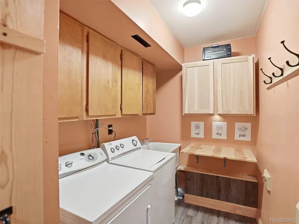 45414 Brunswick Drive Canton Charter Township MI 48187