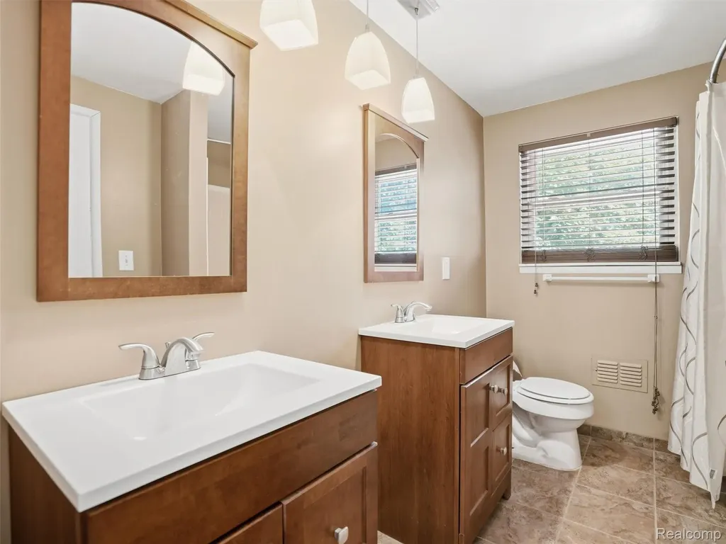 45414 Brunswick Drive Canton Charter Township MI 48187