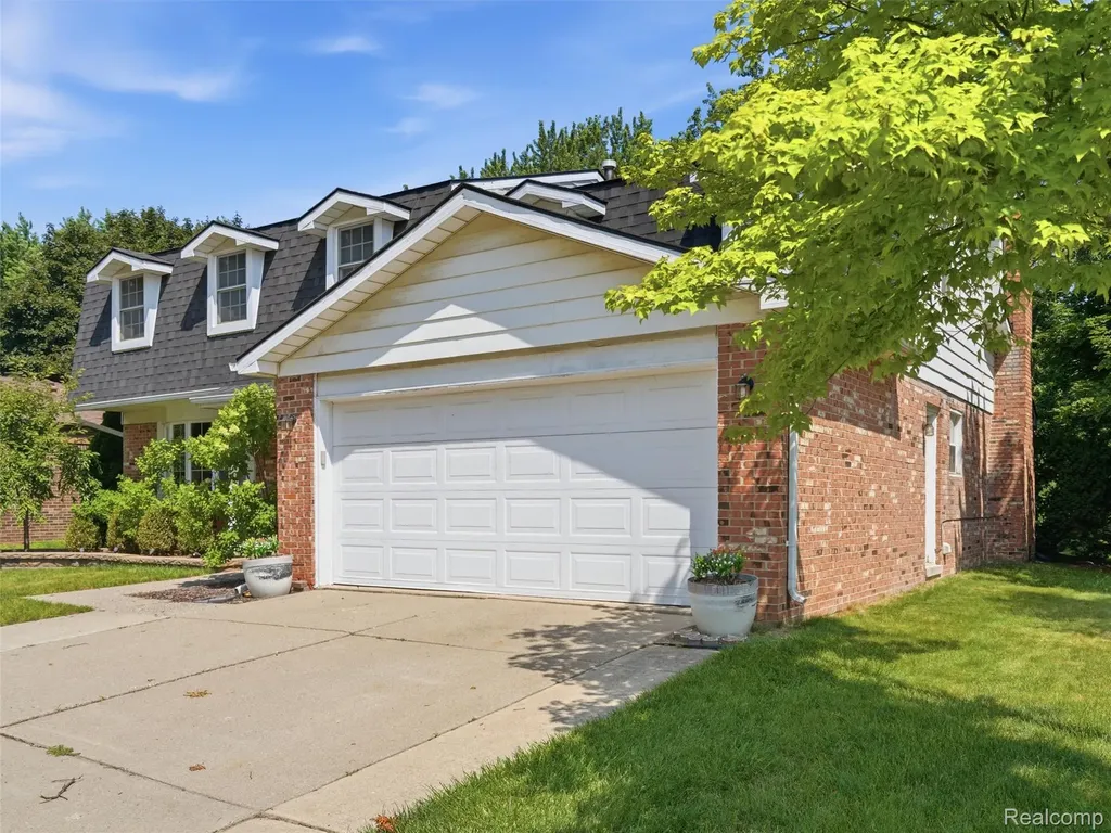 45414 Brunswick Drive Canton Charter Township MI 48187