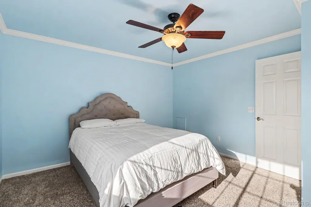 3720 Eaton Gate Lane Auburn Hills City MI 48326
