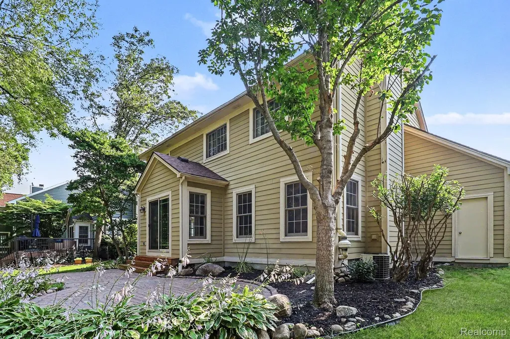 3720 Eaton Gate Lane Auburn Hills City MI 48326