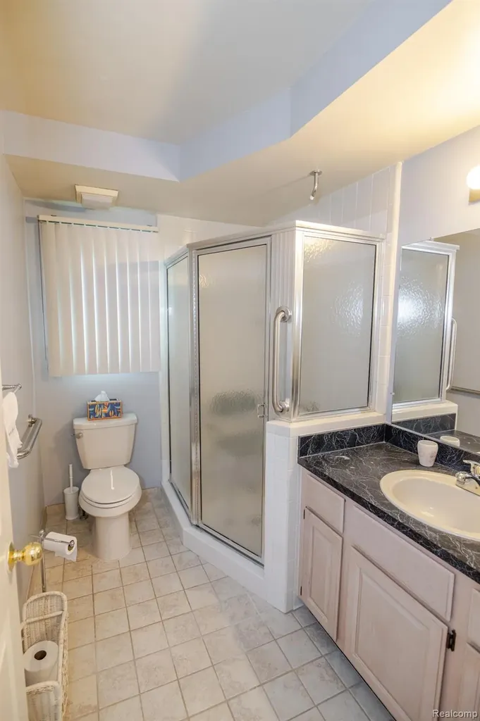 45630 White Oak Drive Shelby Charter Township MI 48315