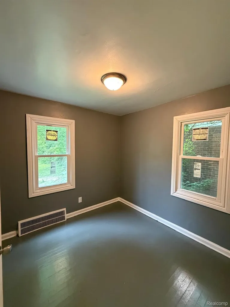 12626 Payton Street Detroit City MI 48224