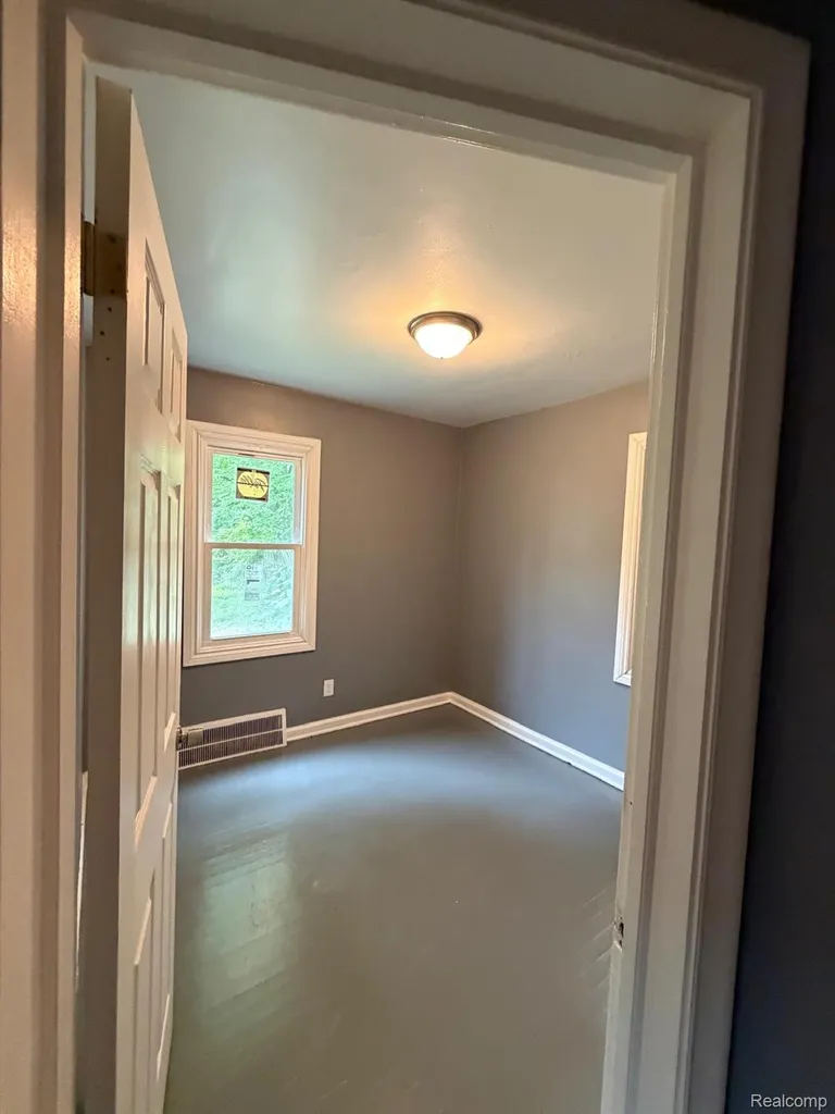 12626 Payton Street Detroit City MI 48224