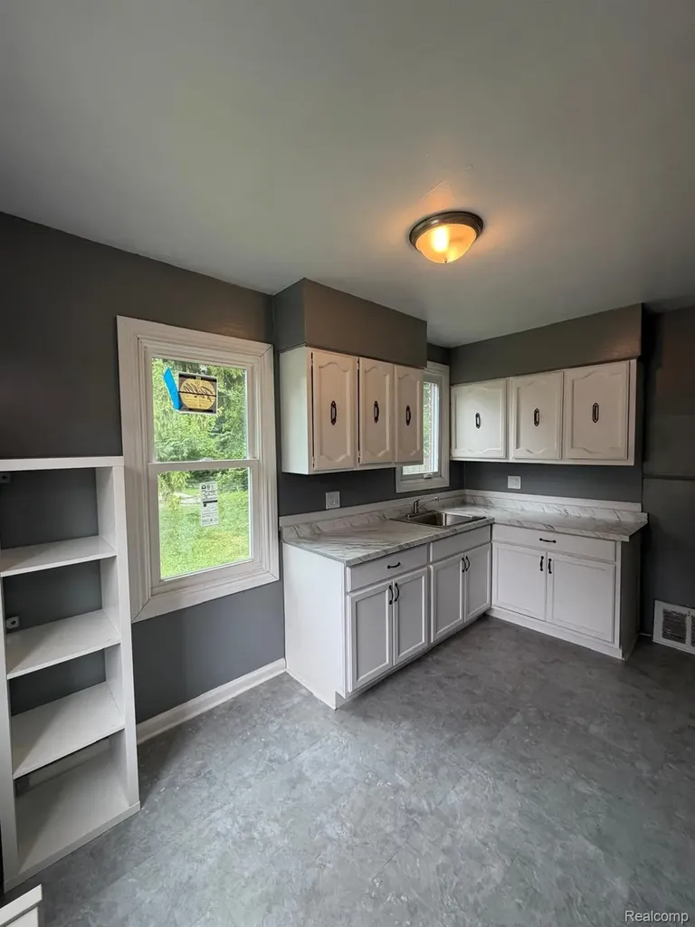 12626 Payton Street Detroit City MI 48224