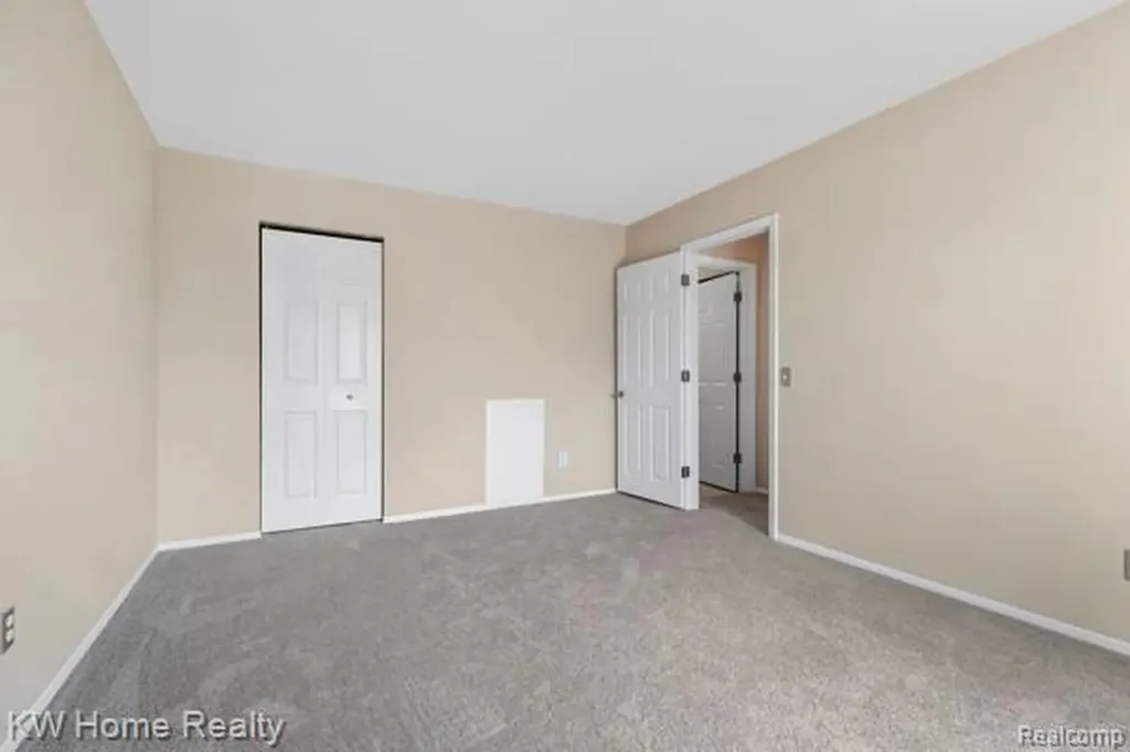 20791 Indian Creek Drive Farmington Hills City MI 48335