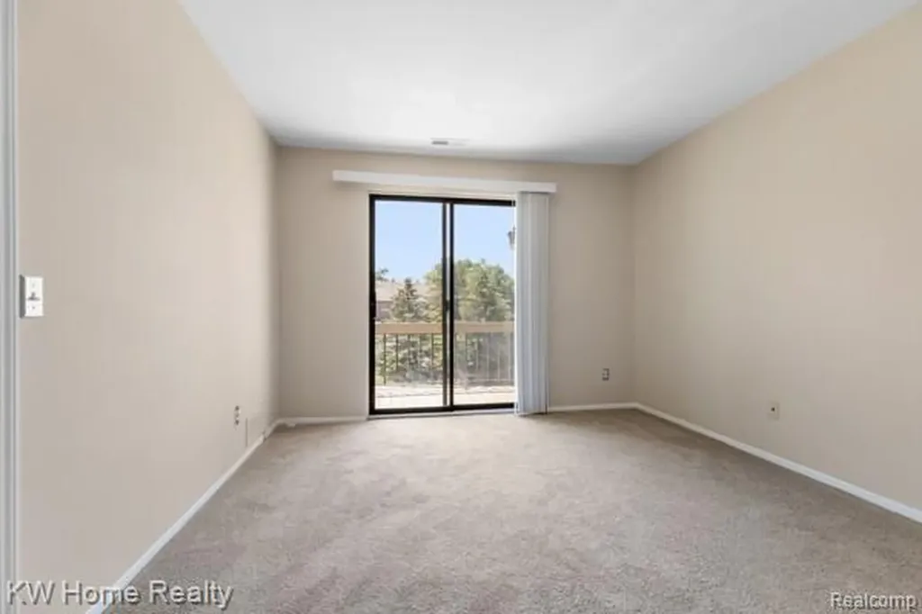 20791 Indian Creek Drive Farmington Hills City MI 48335
