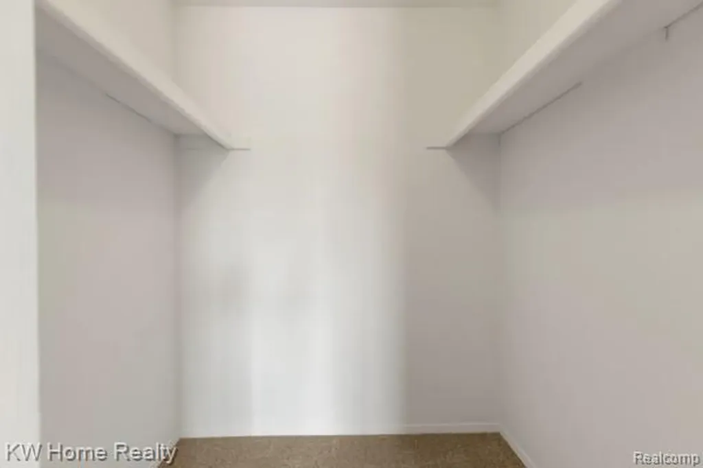 20791 Indian Creek Drive Farmington Hills City MI 48335