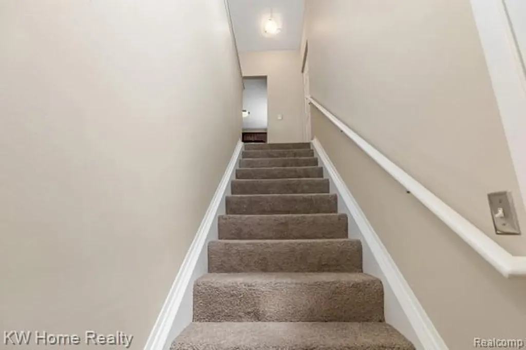 20791 Indian Creek Drive Farmington Hills City MI 48335