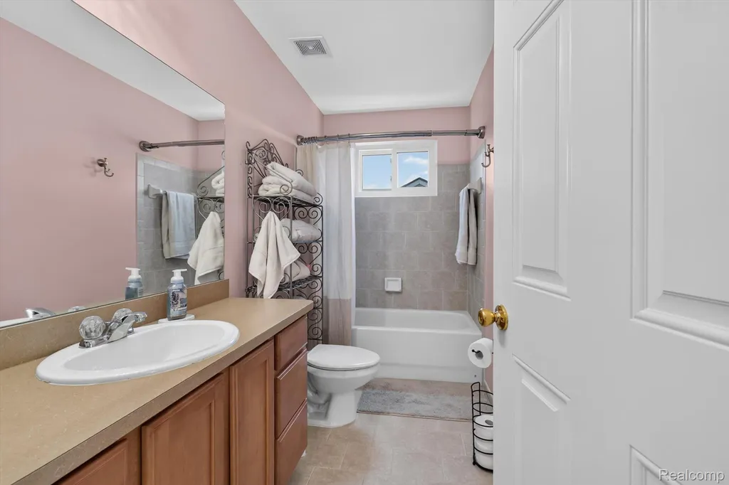 23313 Crescent Ridge Drive Huron Charter Township MI 48164