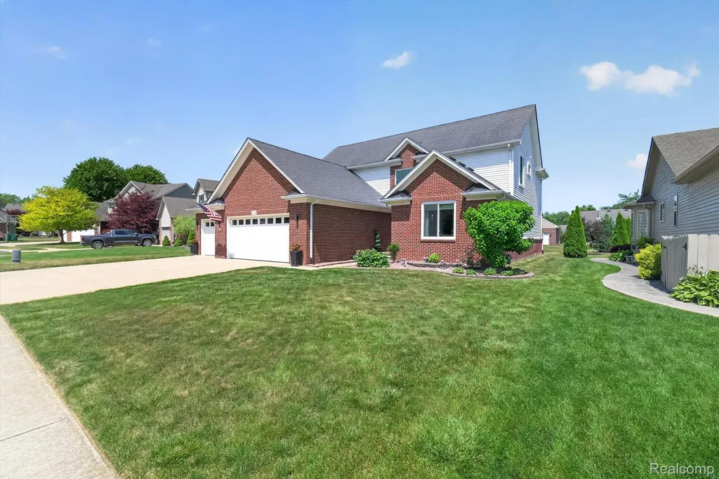 23313 Crescent Ridge Drive Huron Charter Township MI 48164
