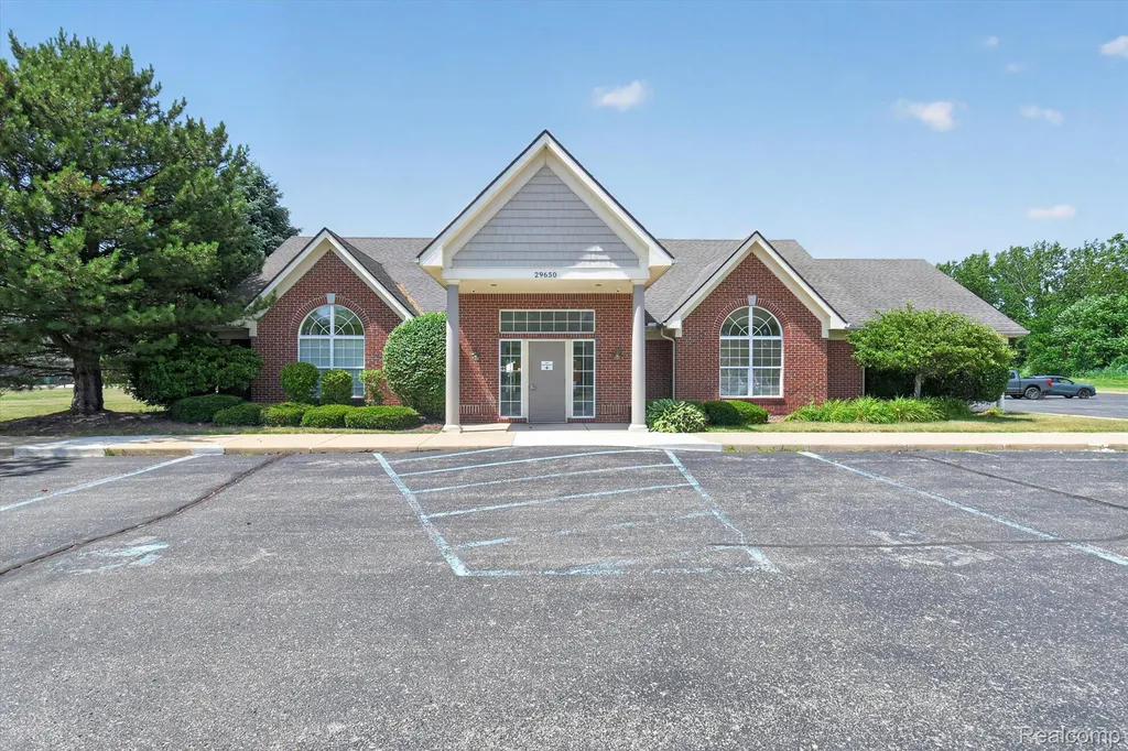 23313 Crescent Ridge Drive Huron Charter Township MI 48164