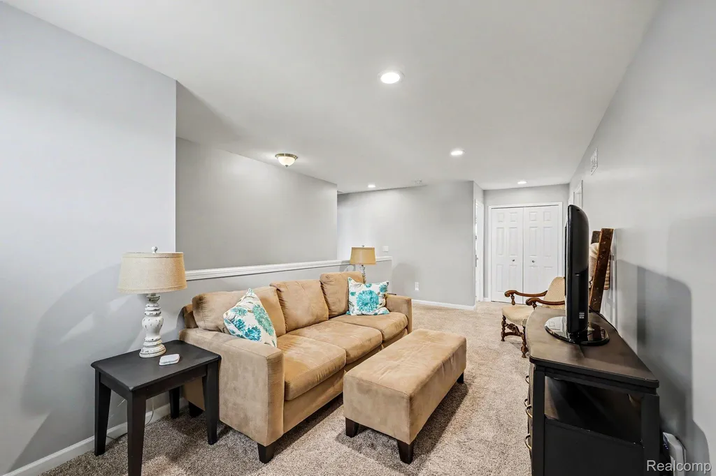 7560 Gannon Court Shelby Charter Township MI 48317