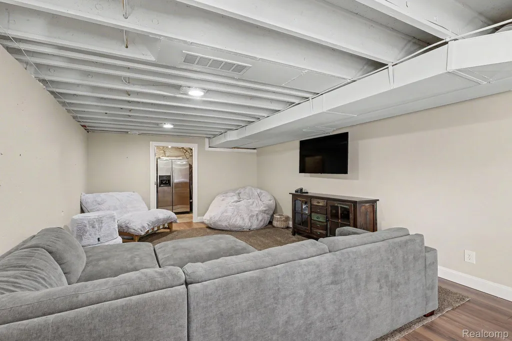 7560 Gannon Court Shelby Charter Township MI 48317