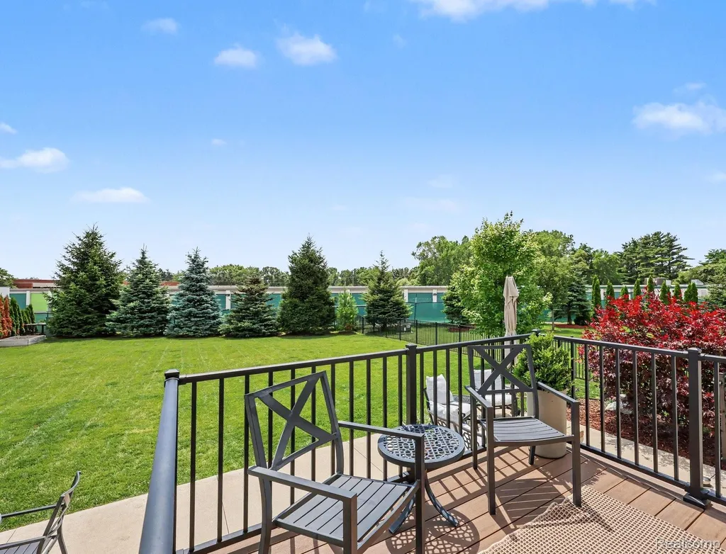 7560 Gannon Court Shelby Charter Township MI 48317