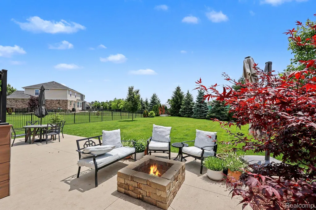 7560 Gannon Court Shelby Charter Township MI 48317
