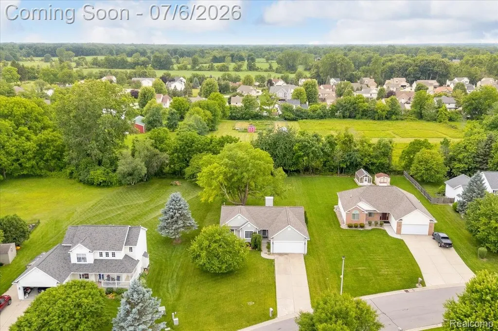 4436 Maplewood Meadows Avenue Burton City MI 48439