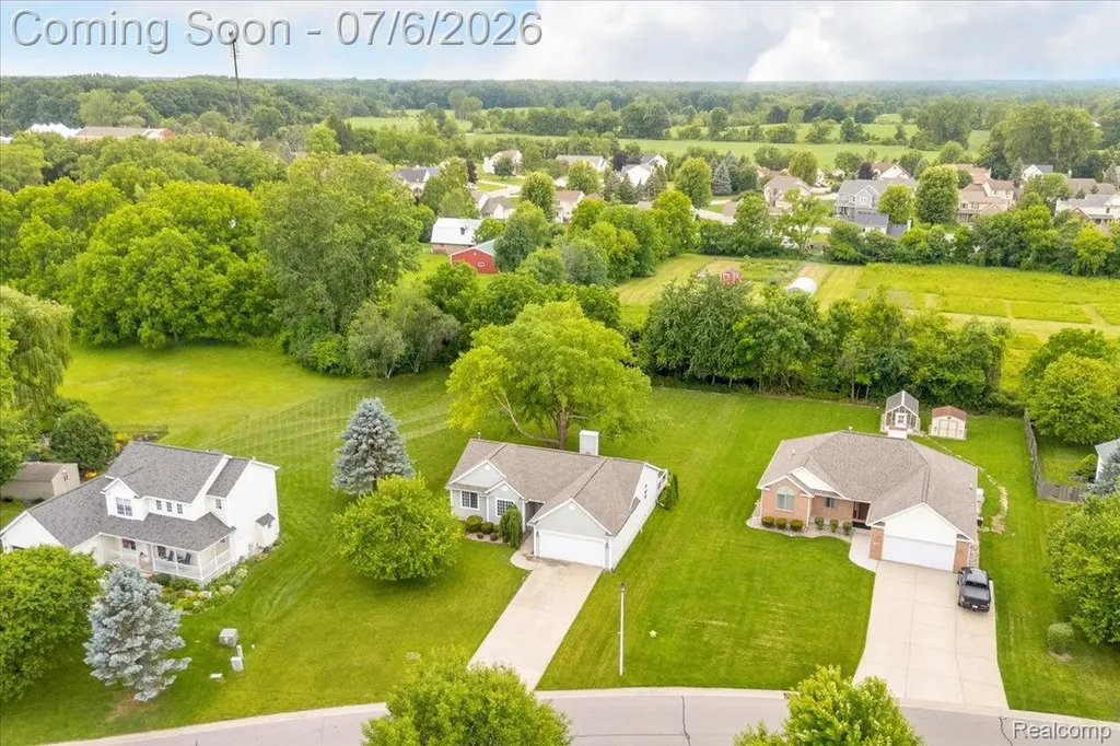 4436 Maplewood Meadows Avenue Burton City MI 48439