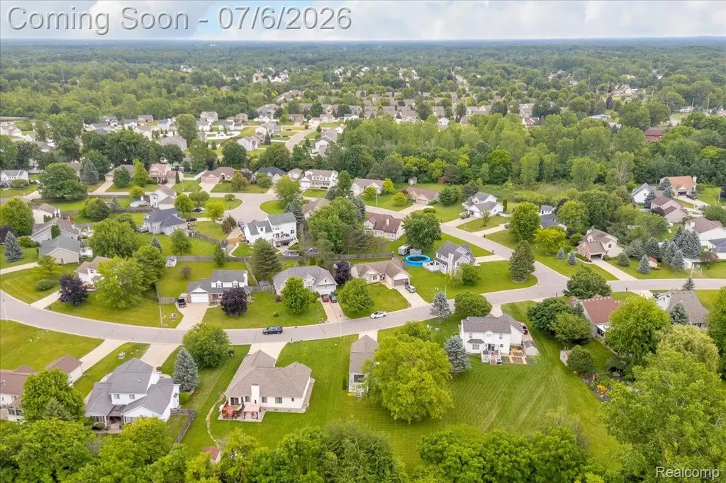 4436 Maplewood Meadows Avenue Burton City MI 48439