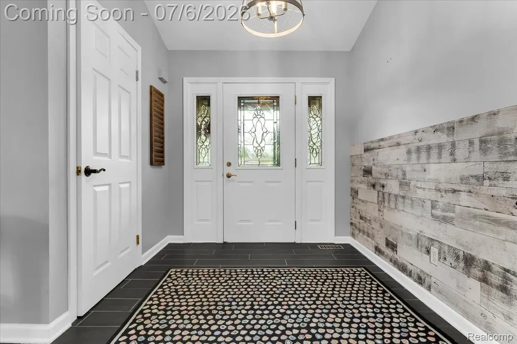 4436 Maplewood Meadows Avenue Burton City MI 48439