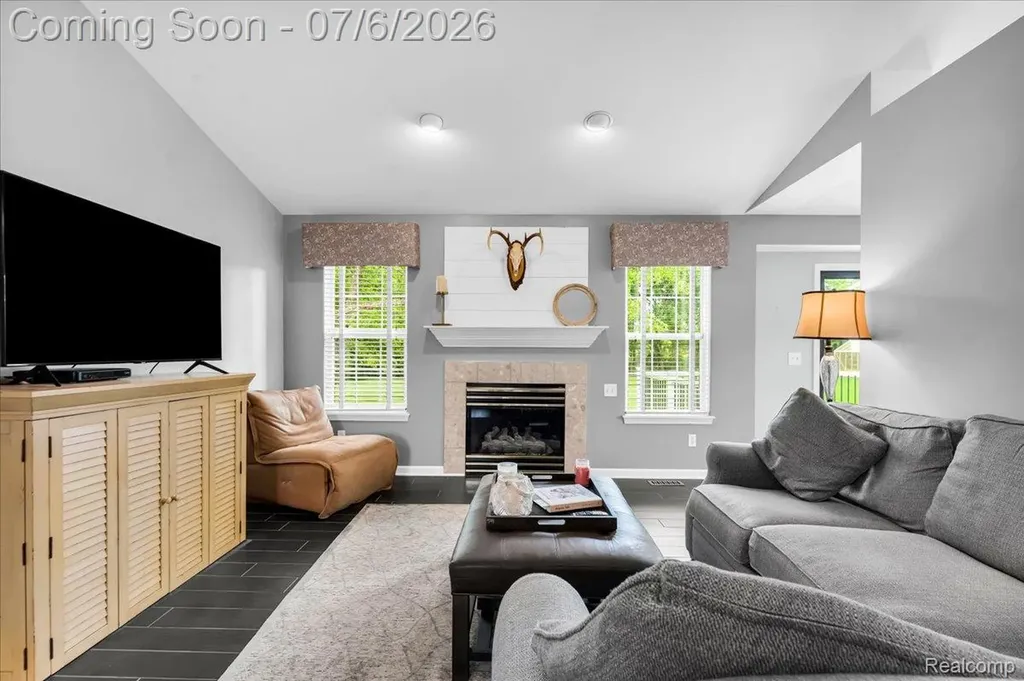4436 Maplewood Meadows Avenue Burton City MI 48439