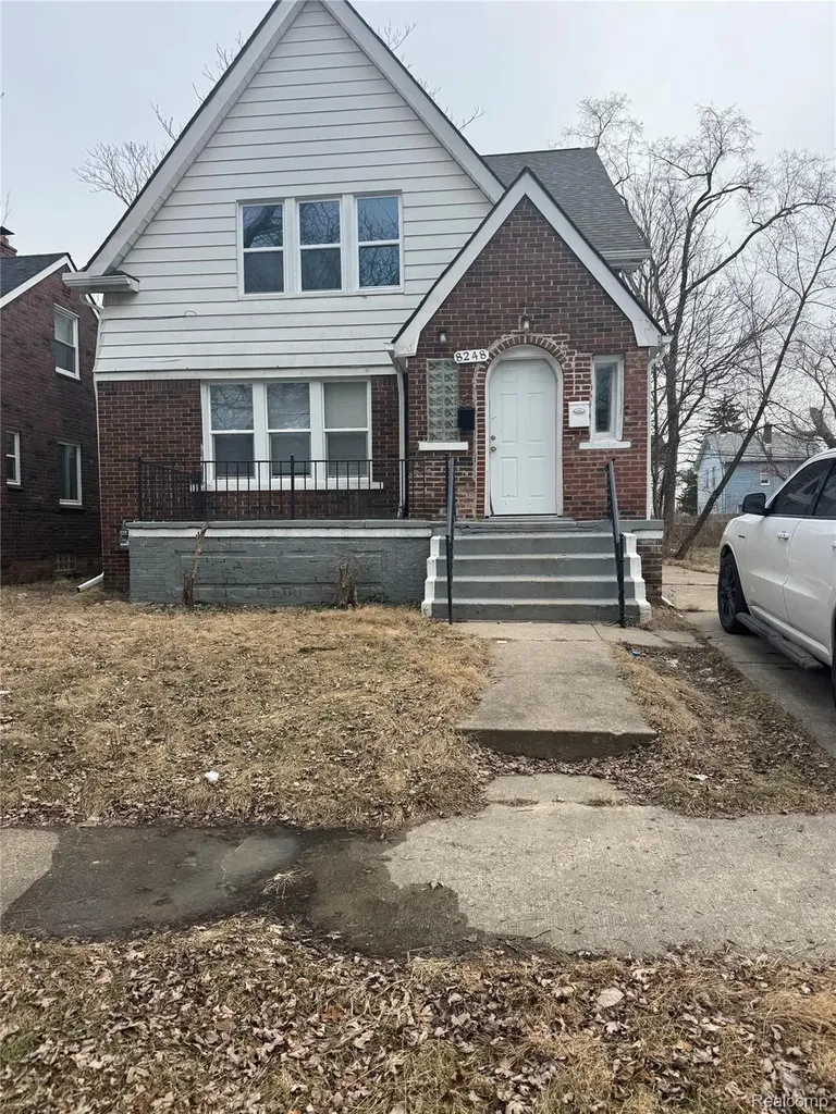 8248 Roselawn Street Detroit City MI 48204