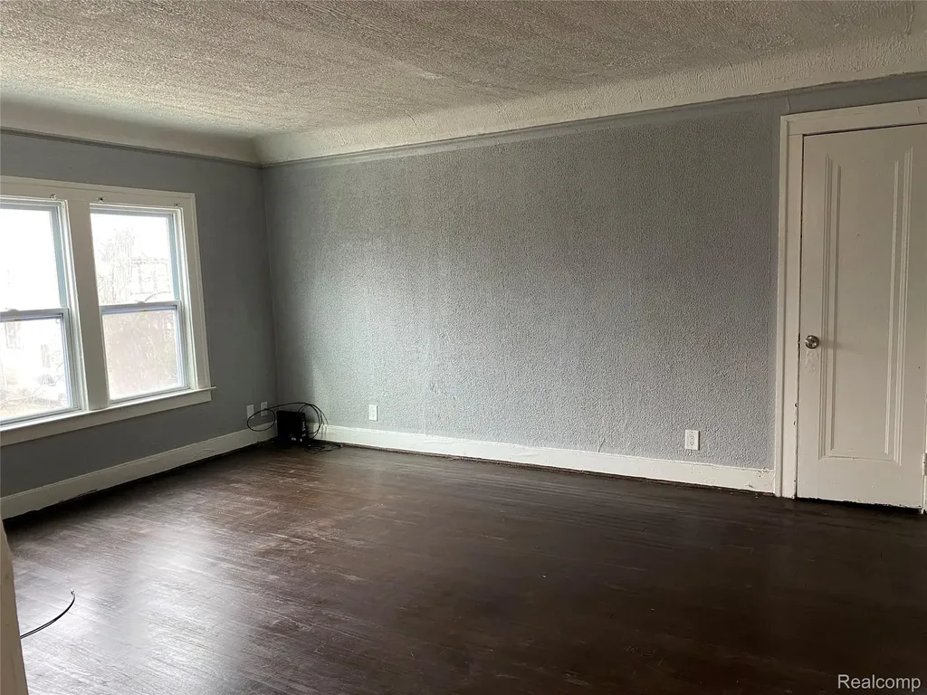 8248 Roselawn Street Detroit City MI 48204