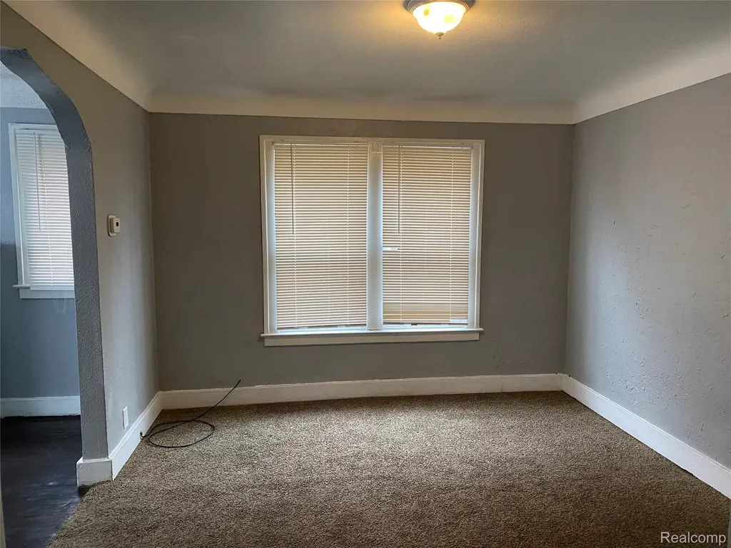 8248 Roselawn Street Detroit City MI 48204