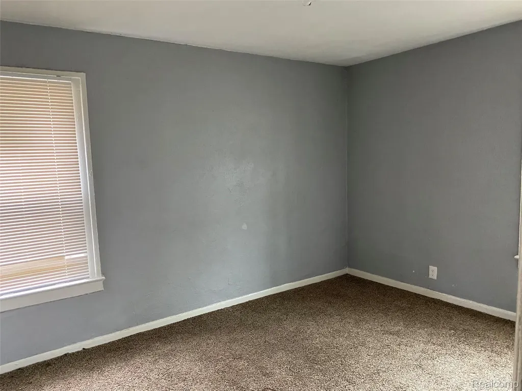 8248 Roselawn Street Detroit City MI 48204