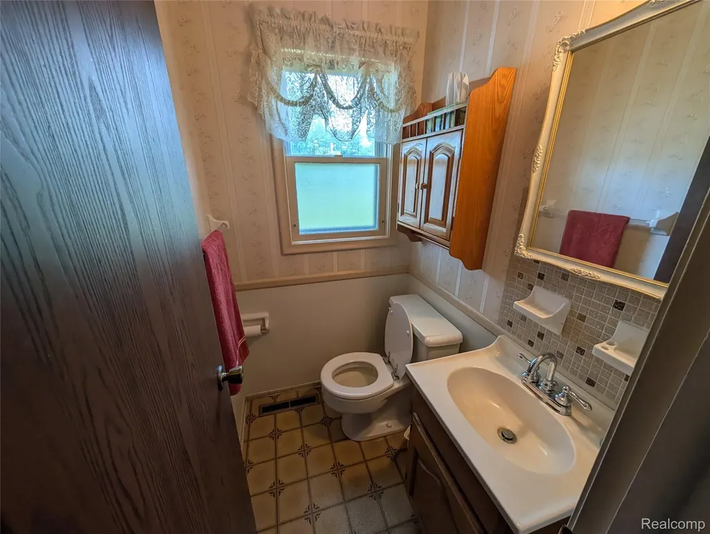 1444 Knollridge Lane Flint Charter Township MI 48507