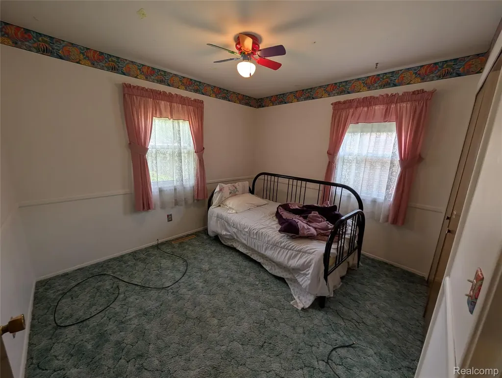 1444 Knollridge Lane Flint Charter Township MI 48507