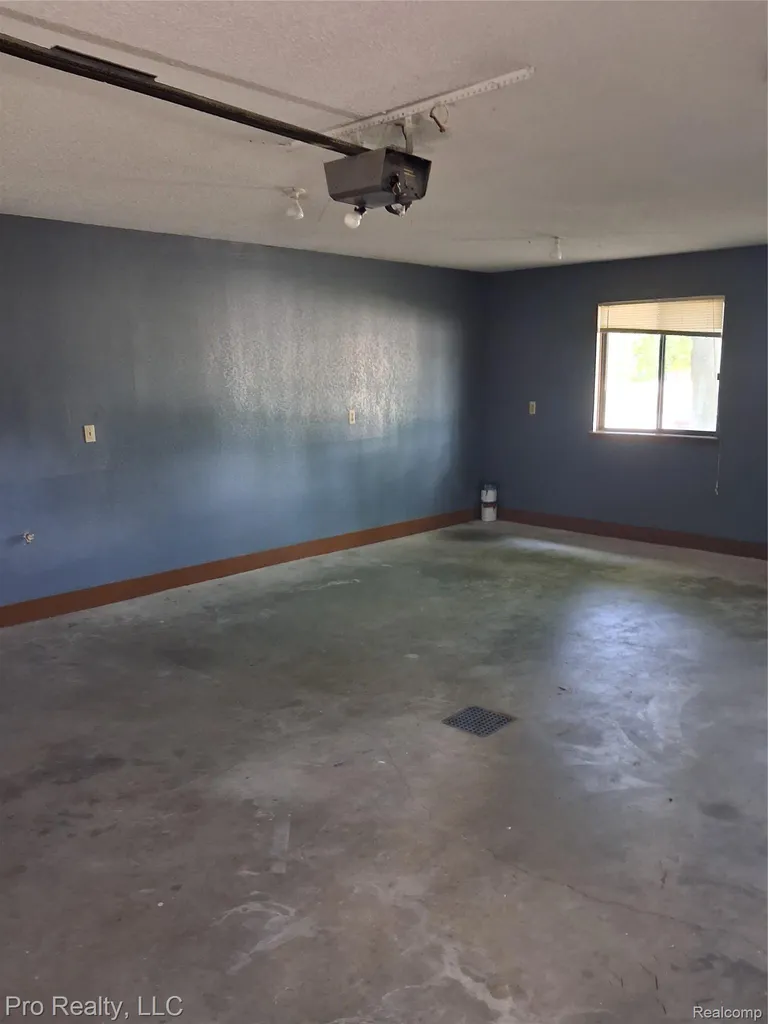 2219 Lakeview Avenue Ypsilanti Charter Township MI 48198