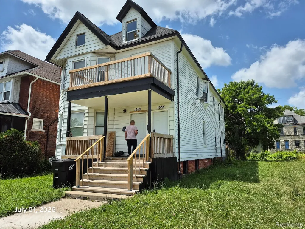 1583 Hurlbut Street Detroit City MI 48214