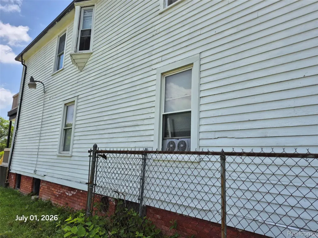 1583 Hurlbut Street Detroit City MI 48214