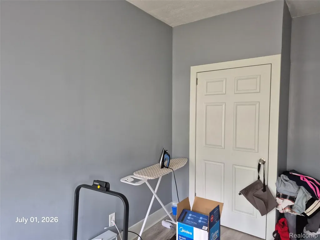 1583 Hurlbut Street Detroit City MI 48214