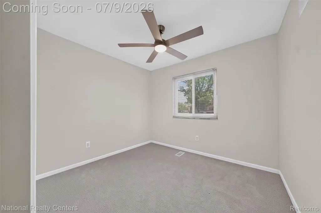 40925 Mcnamara Drive Clinton Charter Township MI 48038