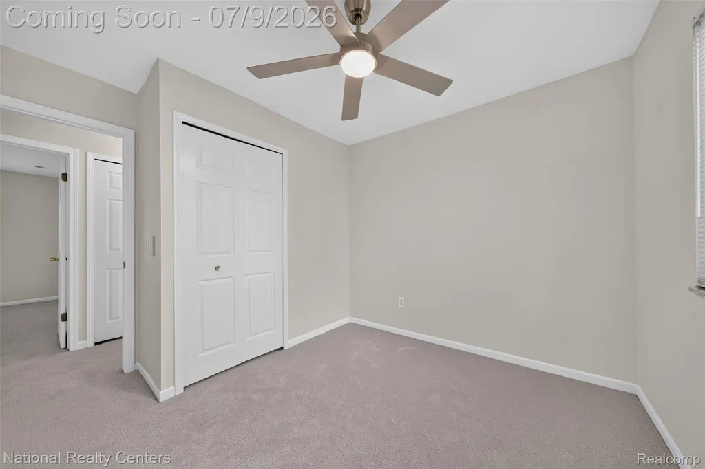 40925 Mcnamara Drive Clinton Charter Township MI 48038